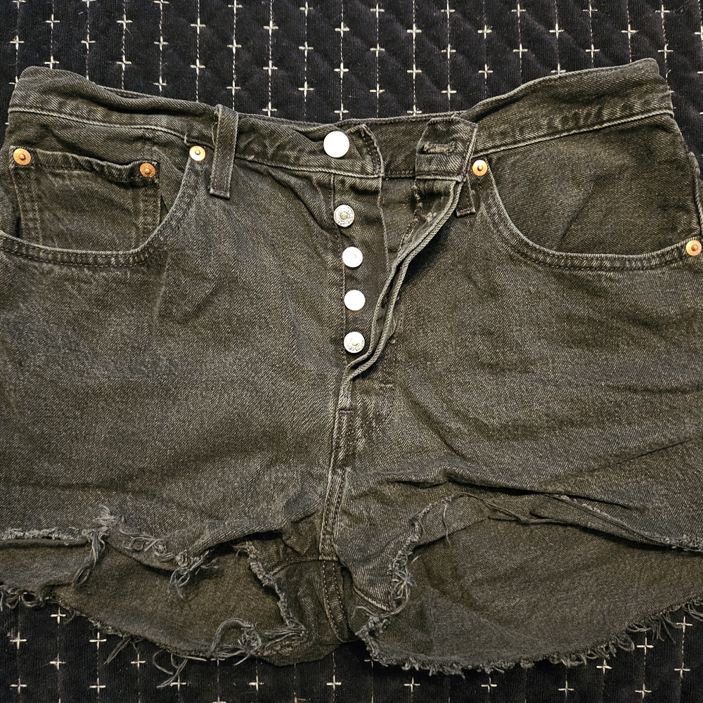 Vintage Levis Red TAG, Black Denim Women's Shorts
